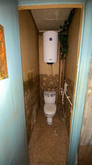СРОЧНО продам 2 комн в районе тд Ажар
