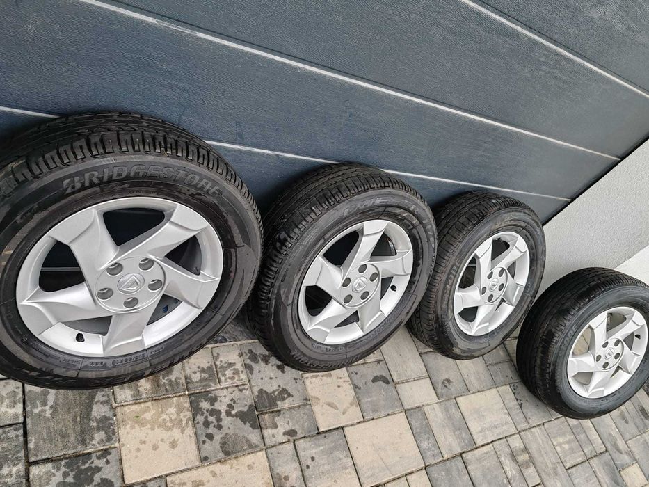 Vând original jante/roți de vară DACIA DUSTER, dimensiune 215/65/16,