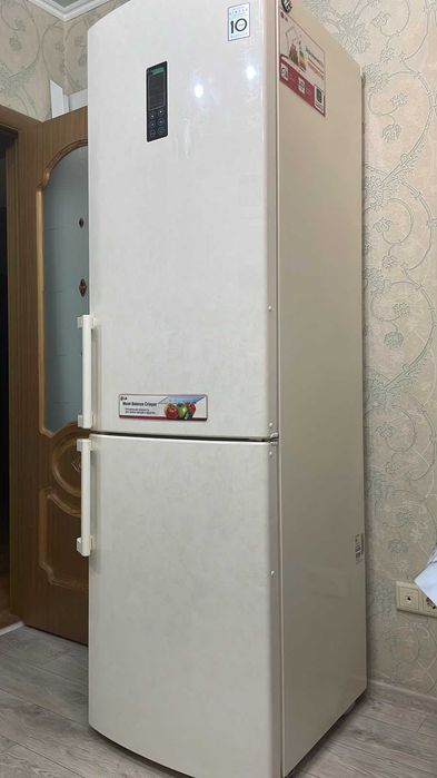 Продам холодильник LG