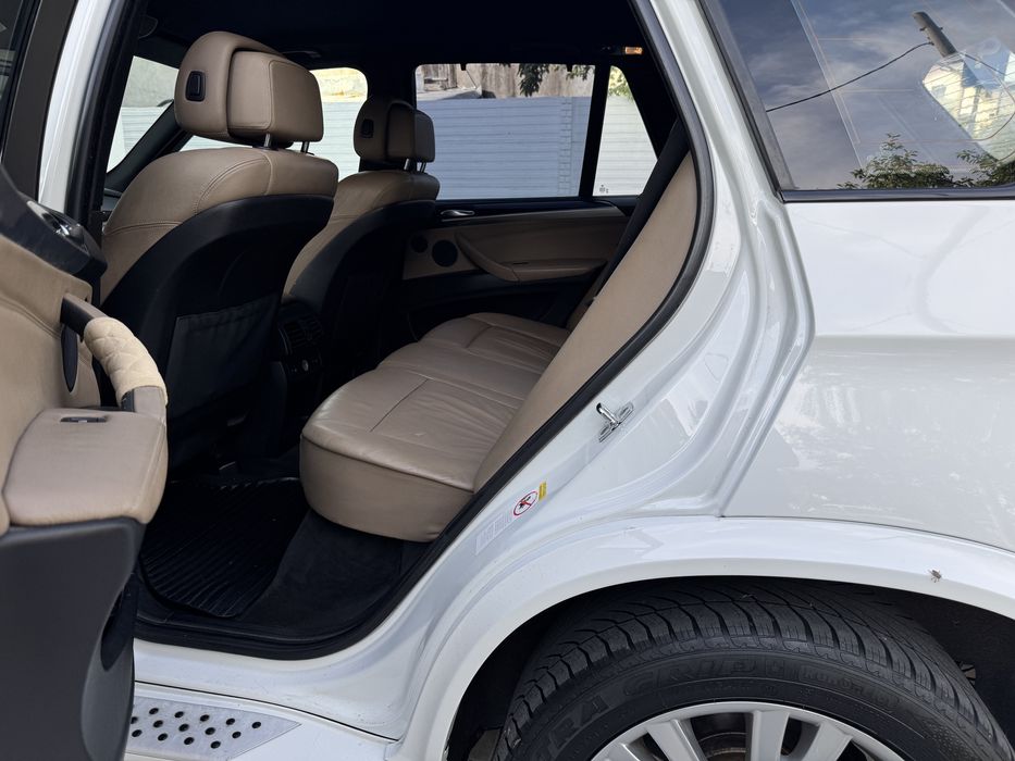 Bmw X5 M Paket 3.0d / 245 cp cod M57 An 2009 soft clouse usi stare perfecta