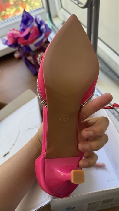 Продам туфли / новые