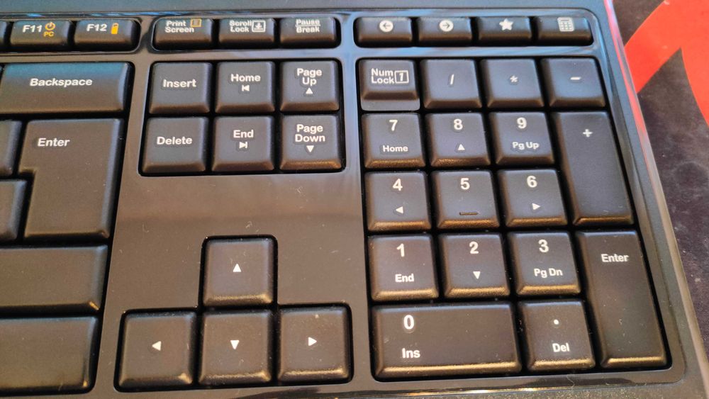 Tastatura wireless Logitech K520 Butoane multimedia