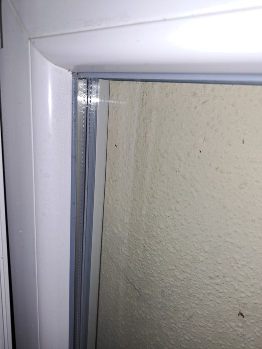Geam termopan cu profil PVC Veka