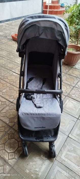 Продам детскую коляску Easy walker
