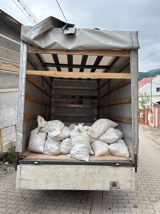 Debarasări Mutări Relocări Manipulanți Transport intern și internațional Golire Curățenie Evacuări Eliminări etc