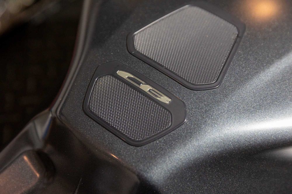 Rezervor Honda CB650R (2019–2025) – original / în stare excelentă