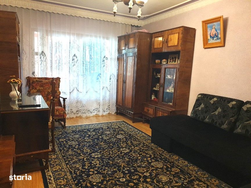 Iasi –Dacia - Apartament cu  2 camere ideal compartimentat ( spatios )