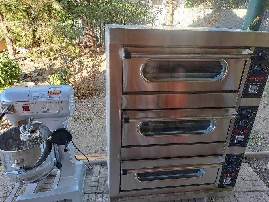 Продаю Печь и тестамест новый не пользавались 850000 вместе торг есть