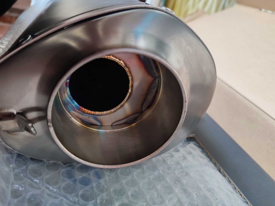 Продавам цяла генерация SC-PROJECT за Kawazaki Z650 (2017-2019)