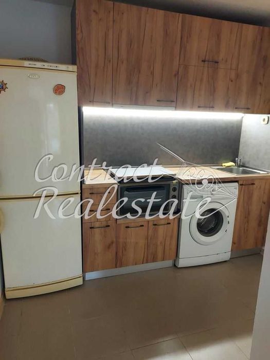 Дава се под наем Двустаен апартамент в Варна, Цветен квартал - 50 кв.м за 357 € - Снимка #3