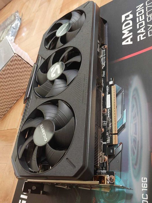 Gigabyte RX 9070 XT 16GB Gaming OC (с гаранция)