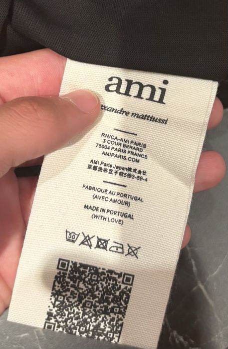 Тениска ami paris чисто нова размер S