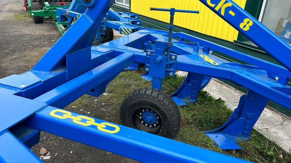 ПЛУГ ПСКу-8 (с резиновыми колесами)