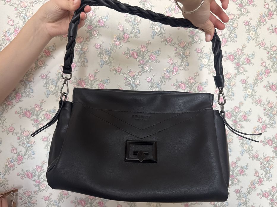 Сумки срочно продам