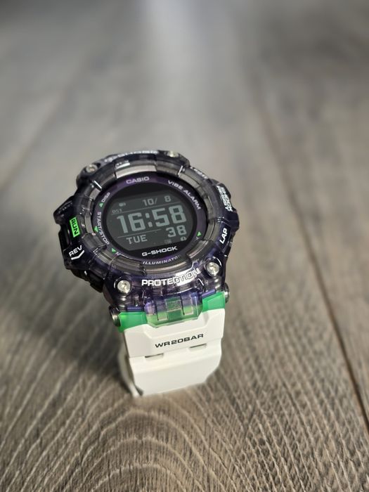 Casio G-shock G-SQUAD ,smart watch,impecabil