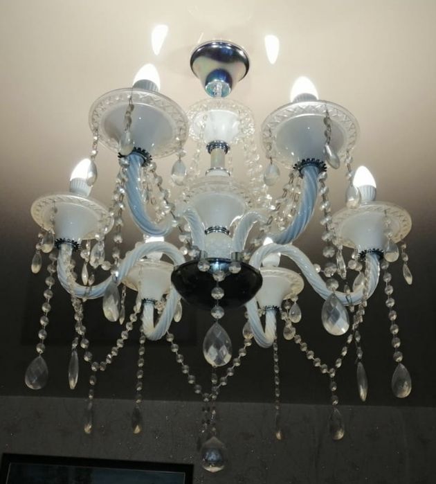 Продам люстру хрустальную