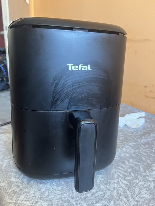 Airfryer Tefal почти нов