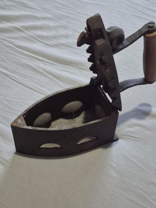 Vind fier de călcat