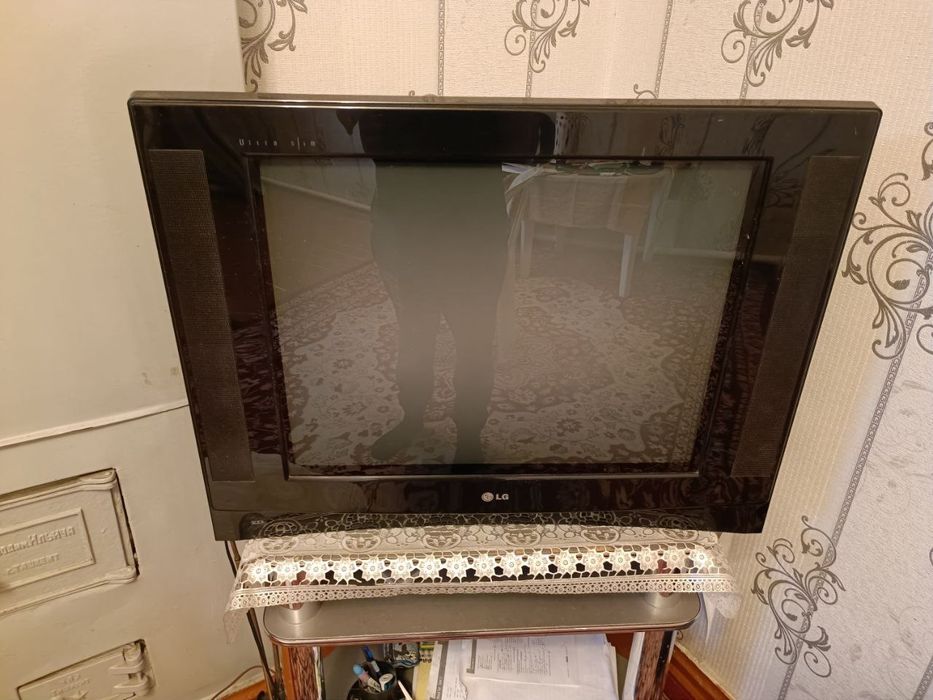 Продаётся телевизор  LG