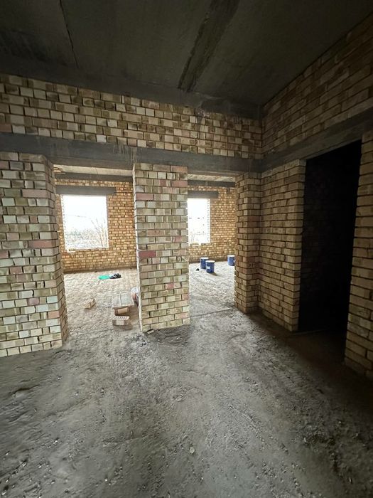 Мехнат 3,5 сот 6 хона , 4 та санузел, тулик подвол