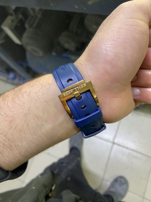 Reef Tiger часы