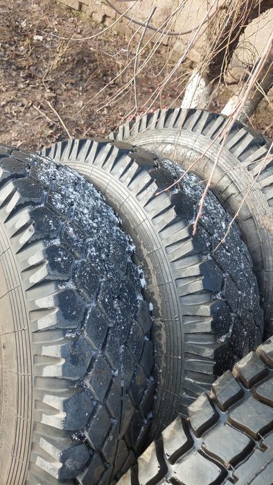 Продам шины 11.00 R20