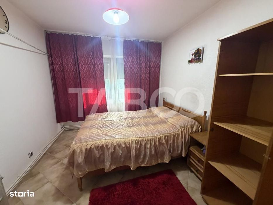 Apartament decomandat 80 mpu 3 camere 2 bai etaj 2 zona 1 Decembrie — fotografia 2