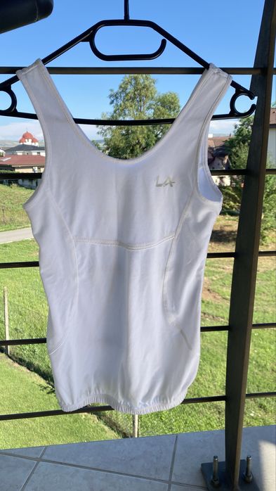 Top sport elastan, mărimea S. Nou