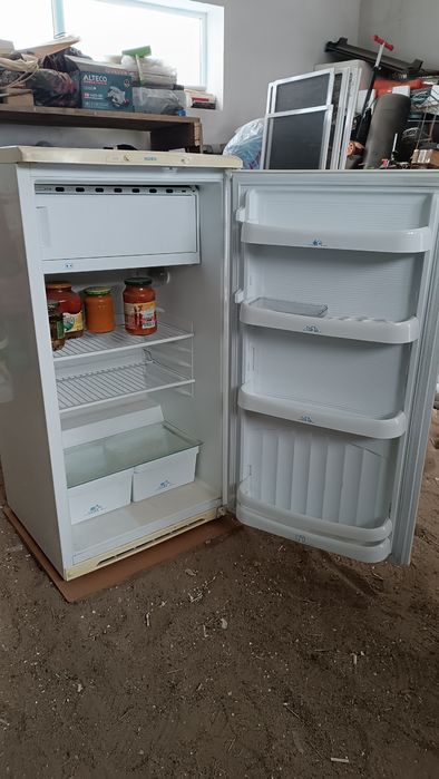Продаю холодильник