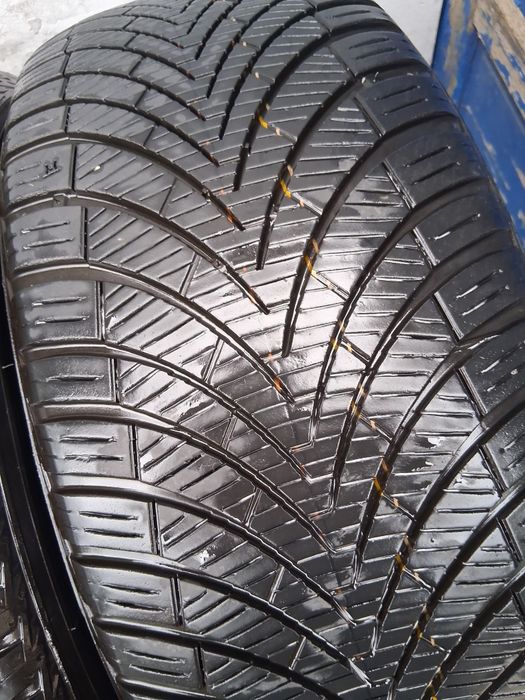 235 55 18 KUMHO  2бр всесезонни дот 2024г