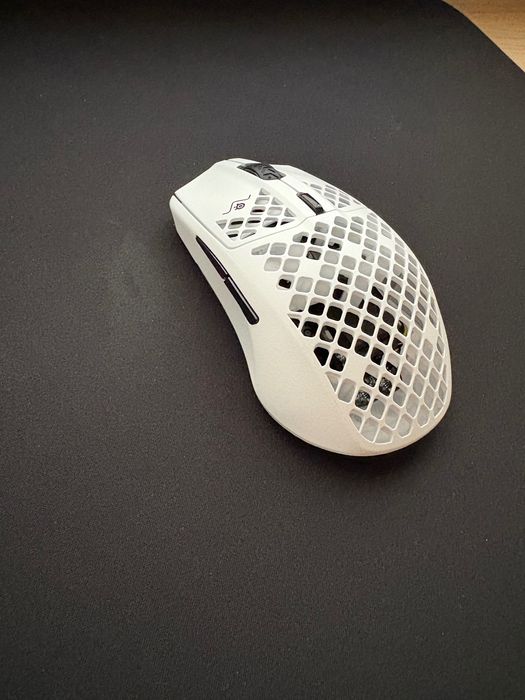 Гейминг мишка Steelseries Aeros 3 wireless бяла