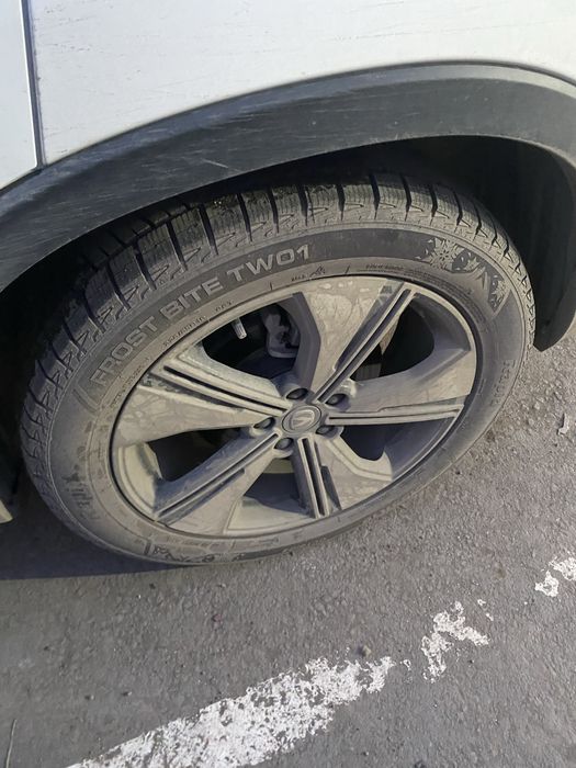 Продам зимние шины