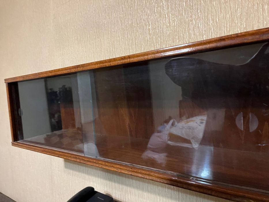 Полочки для книг