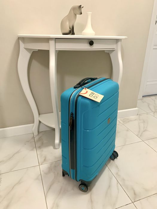 Чемодан MODO by Roncato 3402 Starlight 2.0 Trolley - 55 см