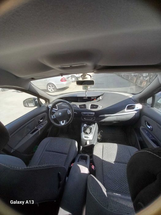 RENAULT MEGANE SCENIC / AN 2011/ R9M-A4/Dezmembrez/Dezmembram