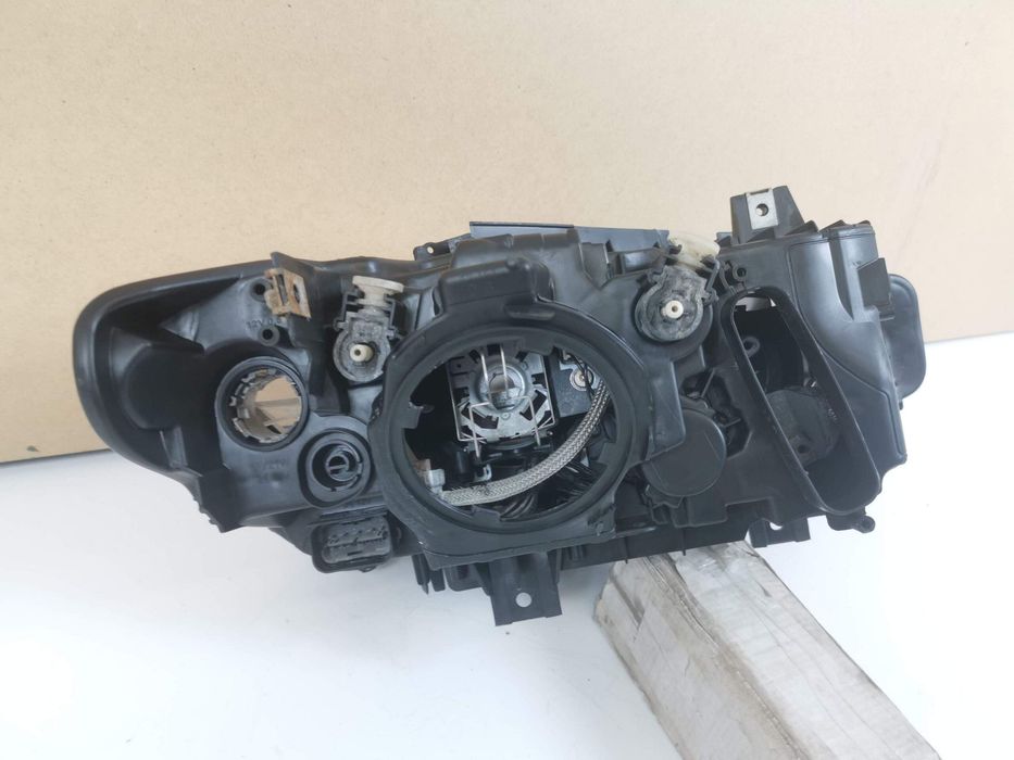 БМВ Серия 3 / BMW Seria 3 F30 Оригинален заден ляв фар в добро състоян