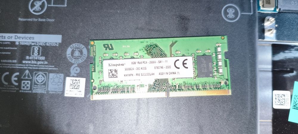 Laptop Dell 7400 fara ecran functional