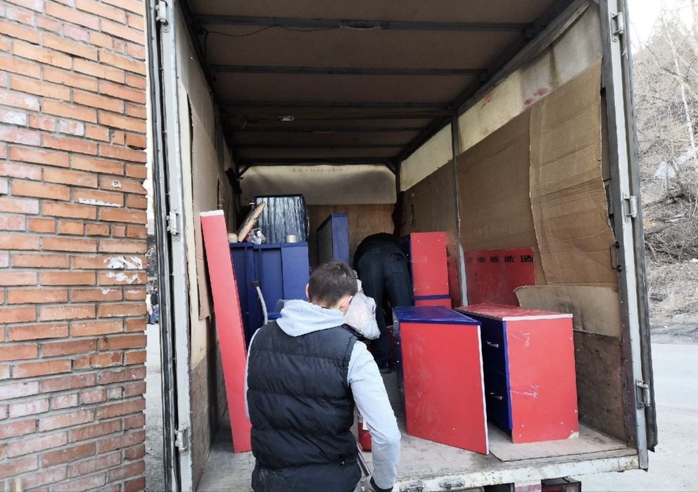 Газель 7000/час, грузчики 3500/час