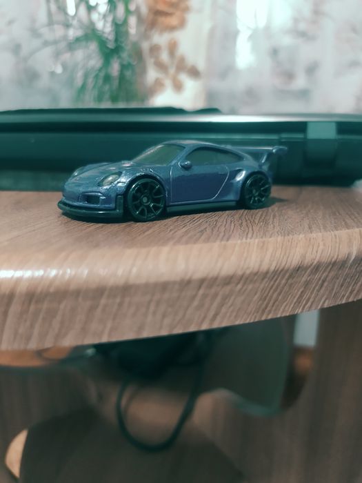 машинка Hot wheels porshe 911 gt3 rs