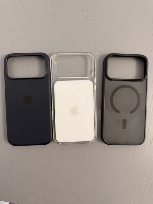 3 huse carcase Apple originale iphone 17 pro max