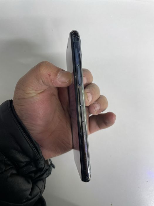 iphone 11 PRO (64GB)