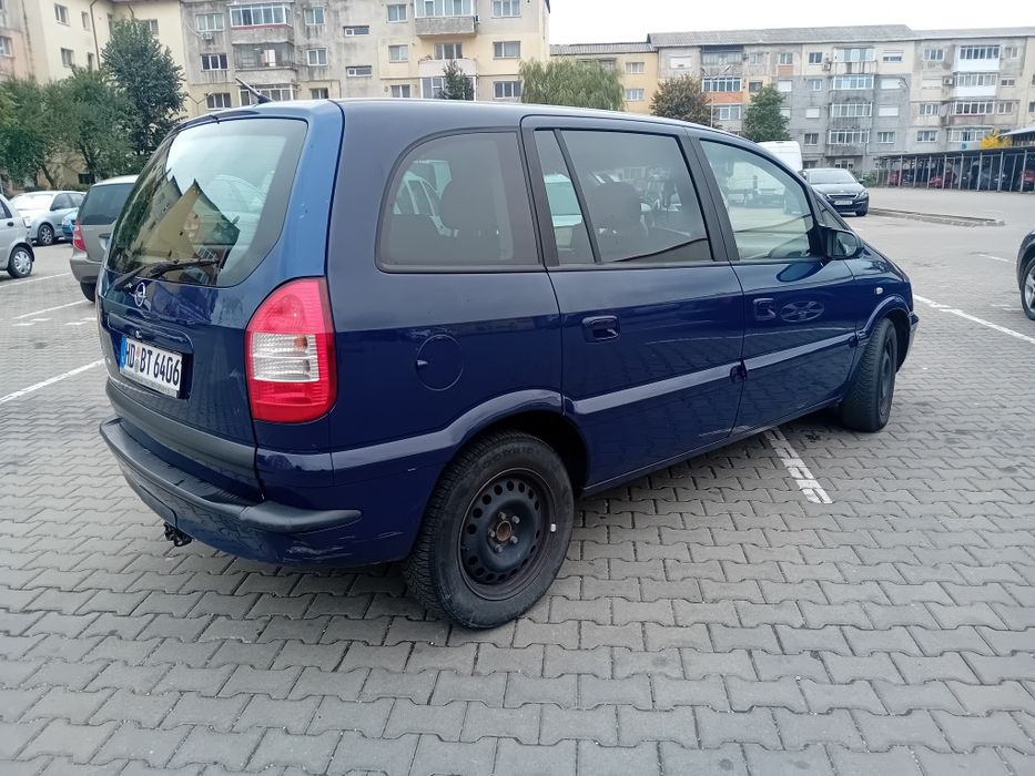 Vând Opel Zafira accept si schimb