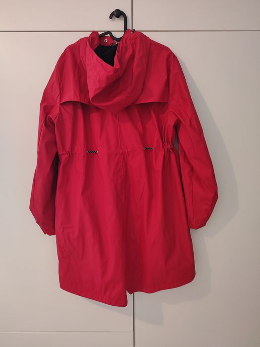 Geaca de ploaie gravide