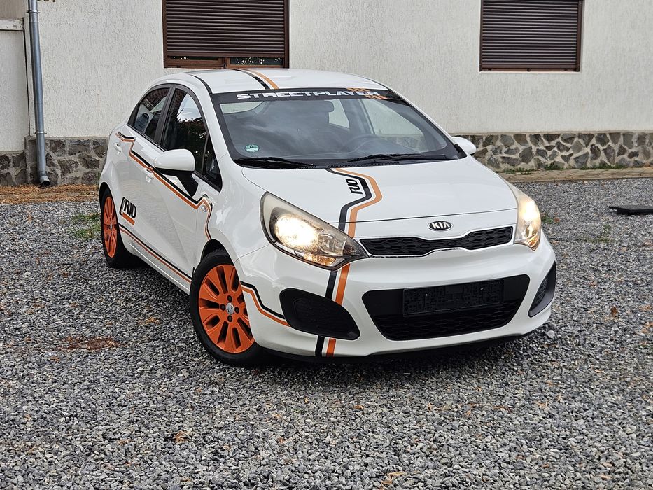 KIA Rio 2013 — imagine 2