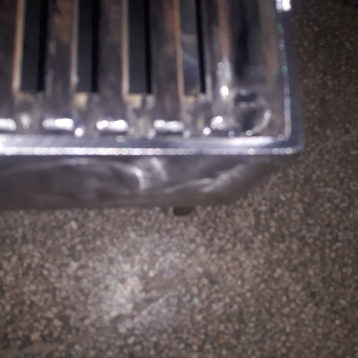 Grătare cu picioare detasabile