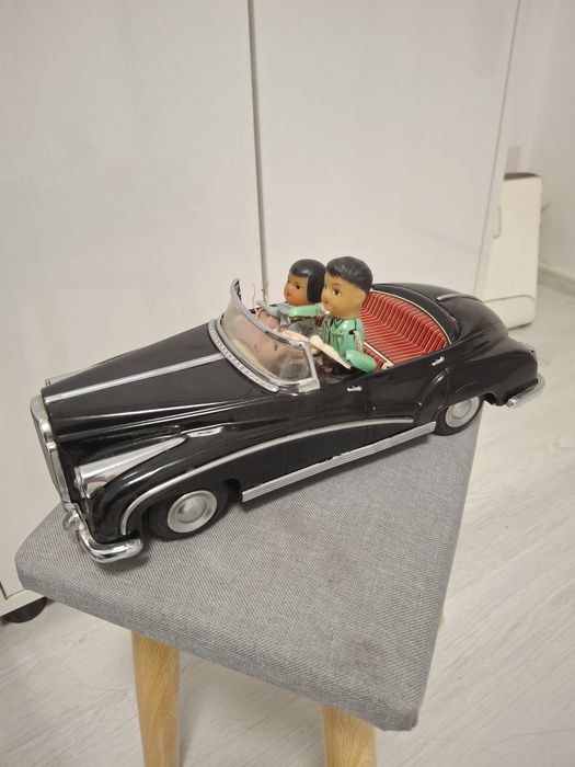 Masinuta veche de tabla China