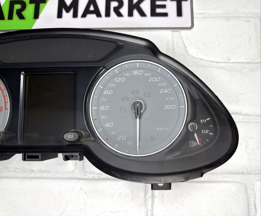 Километраж AUDI SQ5 8R 8R0920931F