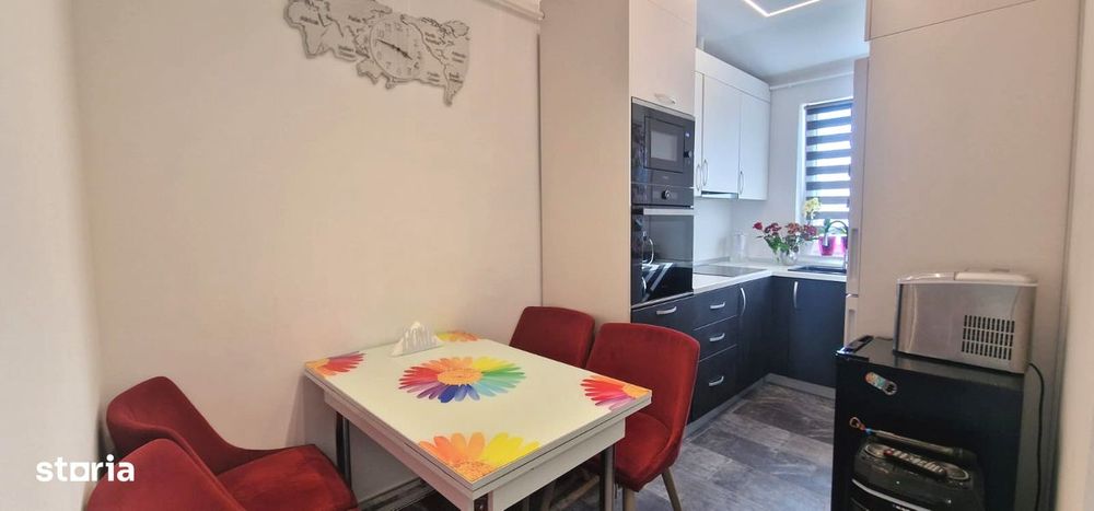 De vanzare apartament 3 camere in Selimbar