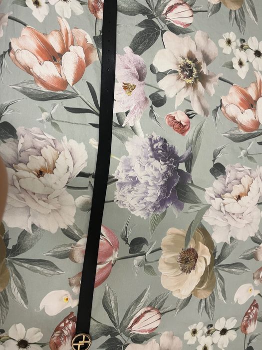 Alessa Колан със златна тока