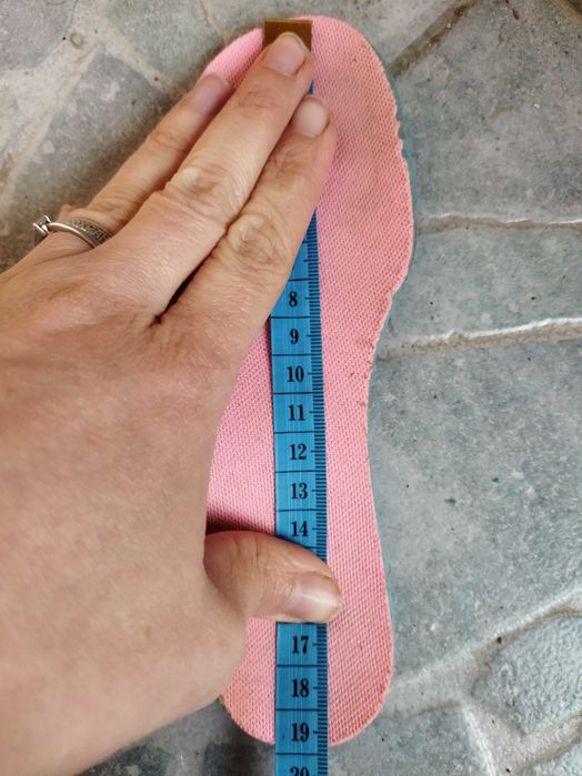 Маратонки адидас 29-15 лв и 31-20 лв